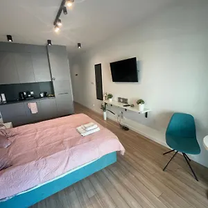 apartament-206.krakowhotelspoland.com/
